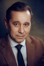 Headshot1411-610_original